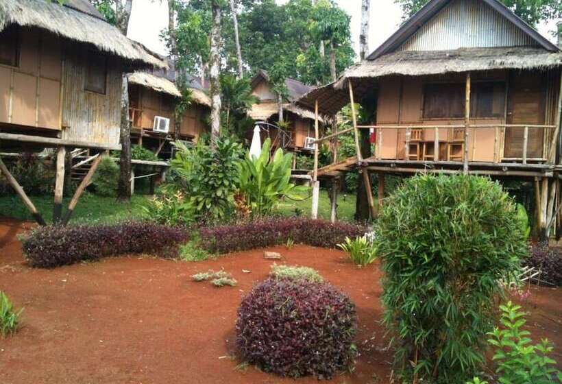 Bamboo Hideaway Resort