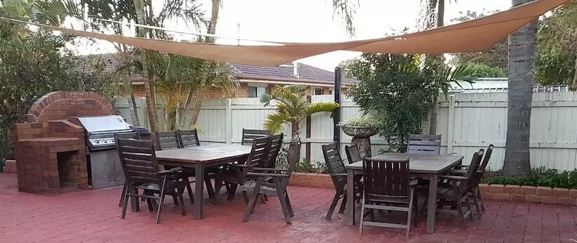 Cleveland Visitor Villas Motel