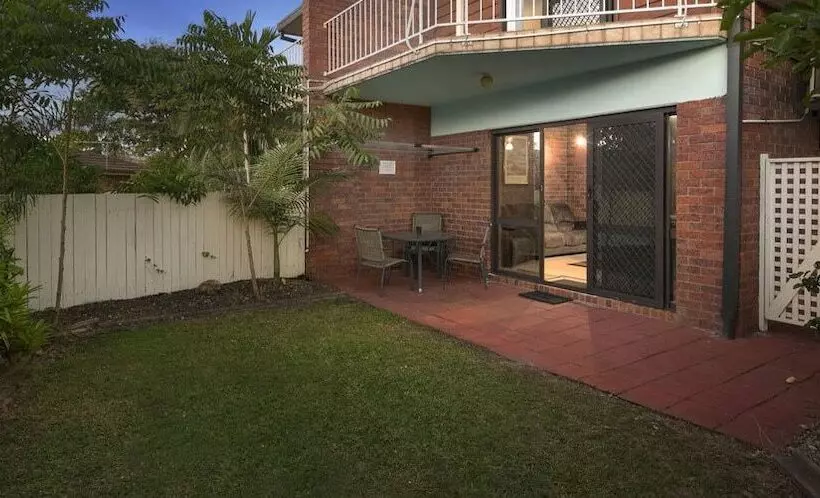 Cleveland Visitor Villas Motel