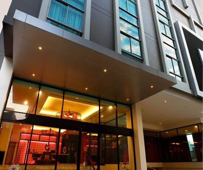 בית מלון כפרי Buri Sriphu