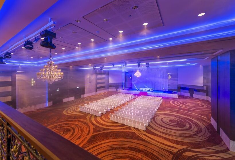 בית מלון כפרי Buri Sriphu