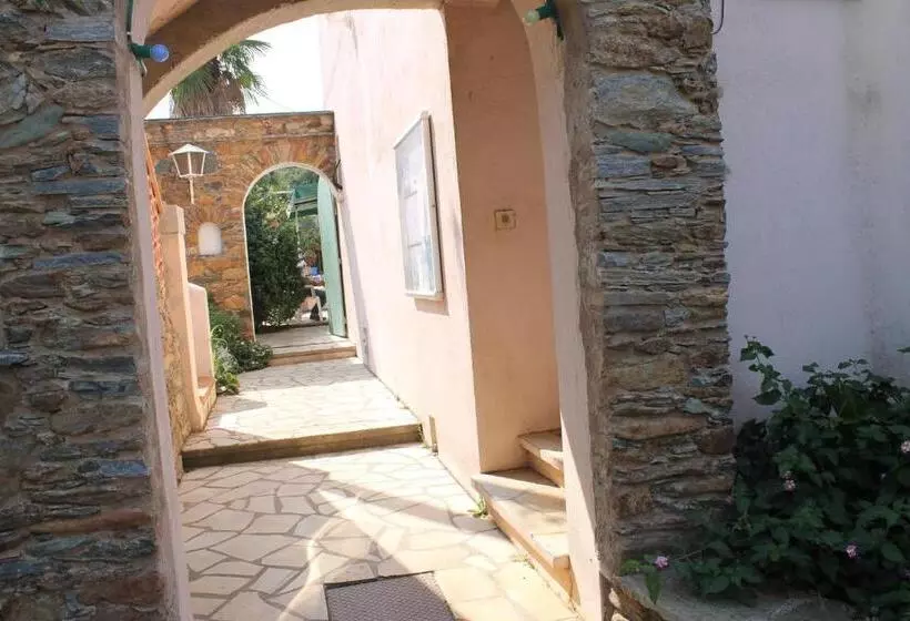 هتل Chambres D Hôtes Le Clos Des Oliviers