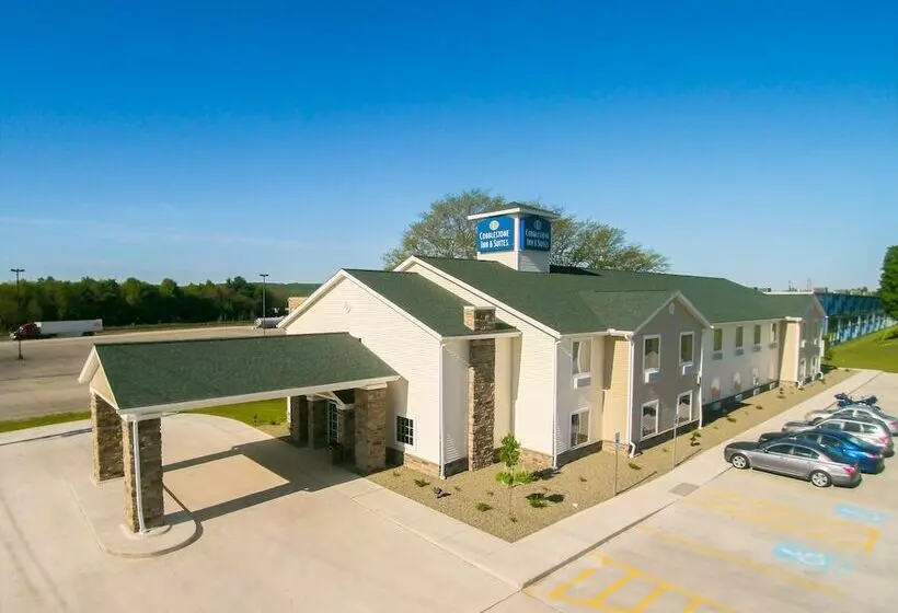 Отель Cobblestone Inn & Suites  Corry