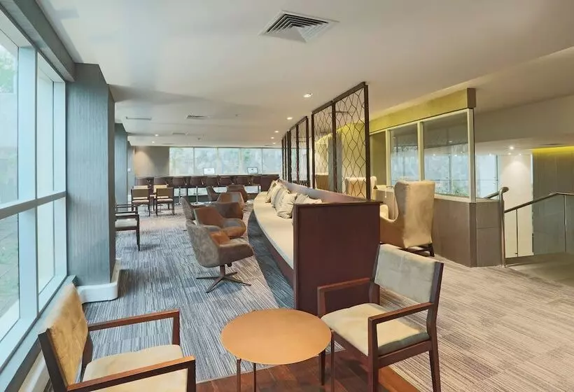 酒店 Doubletree By Hilton Santiago Kennedy