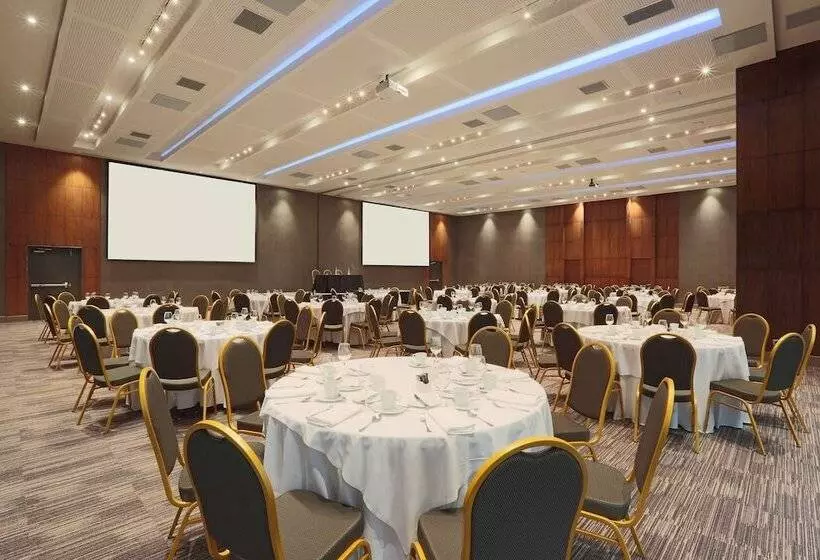 酒店 Doubletree By Hilton Santiago Kennedy