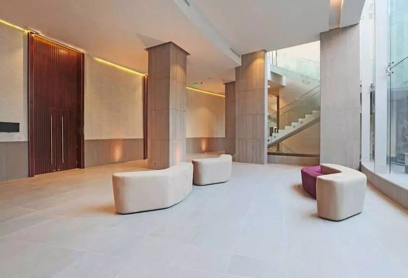 酒店 Doubletree By Hilton Santiago Kennedy