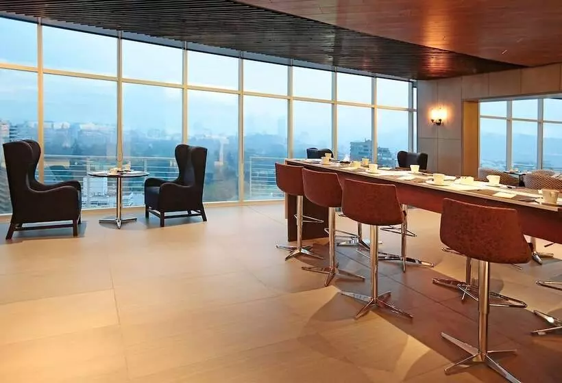 酒店 Doubletree By Hilton Santiago Kennedy