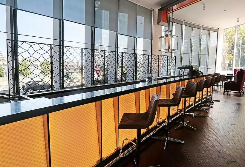 酒店 Doubletree By Hilton Santiago Kennedy