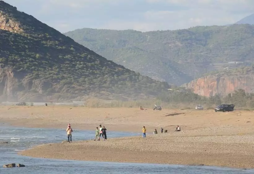 هتل Koru Beach Club