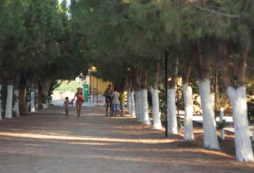 هتل Koru Beach Club