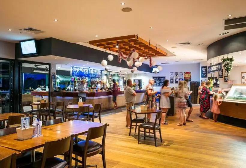 Hotel Nightcap At Kawana Waters