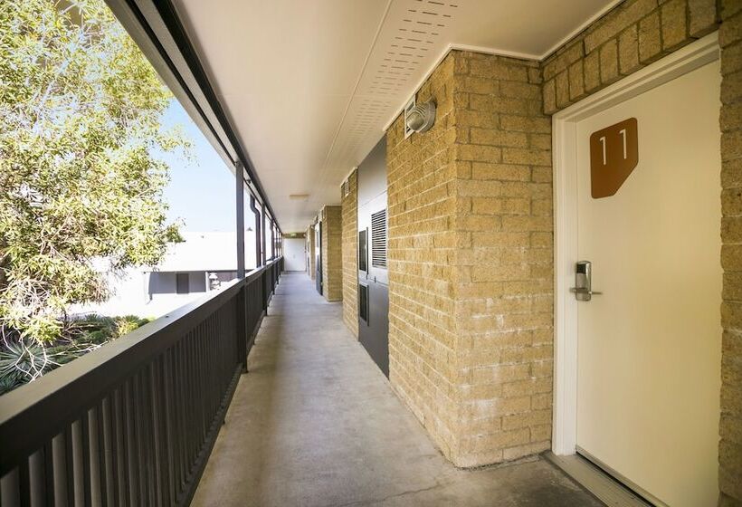 בית מלון כפרי Nightcap At Kawana Waters