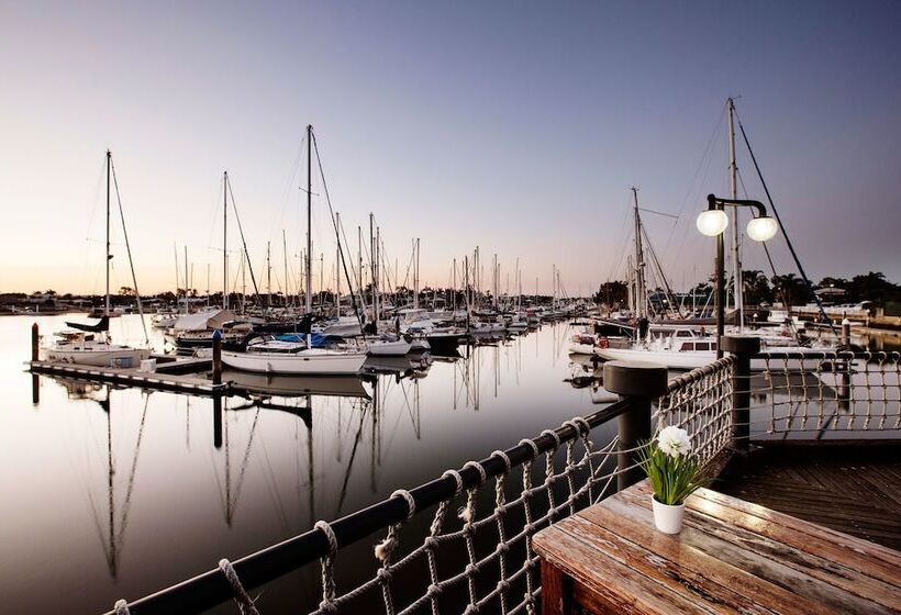 בית מלון כפרי Nightcap At Kawana Waters