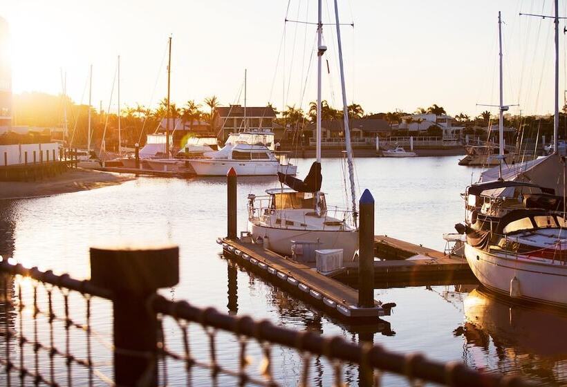 בית מלון כפרי Nightcap At Kawana Waters