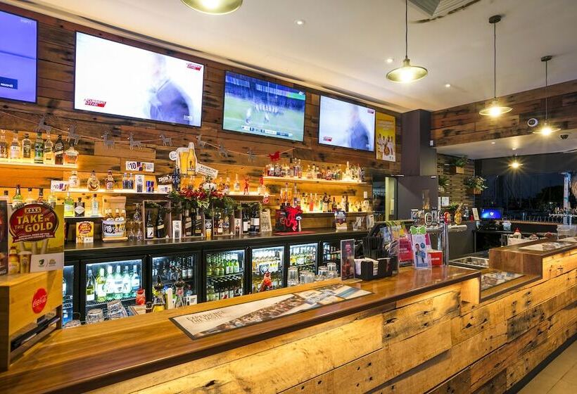 בית מלון כפרי Nightcap At Kawana Waters