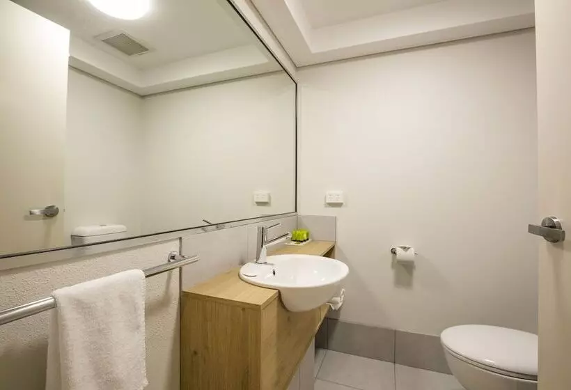 Hotel Nightcap At Kawana Waters