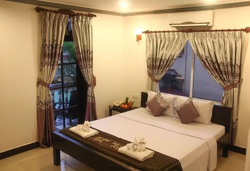 هتل Parent Heritage Angkor Villa