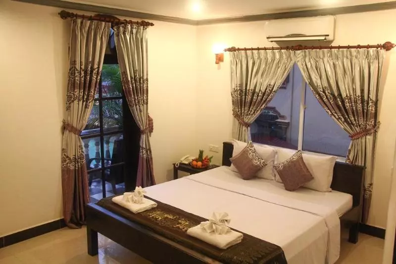 هتل Parent Heritage Angkor Villa