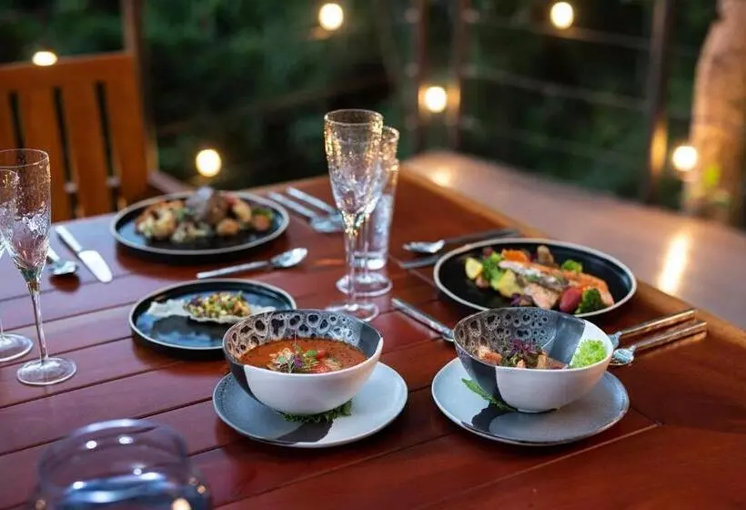 Rio Perdido Hotel & Thermal River