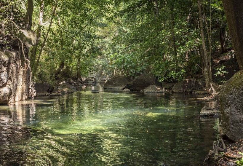 Rio Perdido Hotel & Thermal River