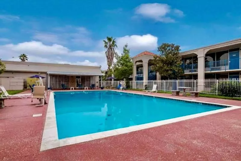 Hotelli Travelodge By Wyndham Baton Rouge East