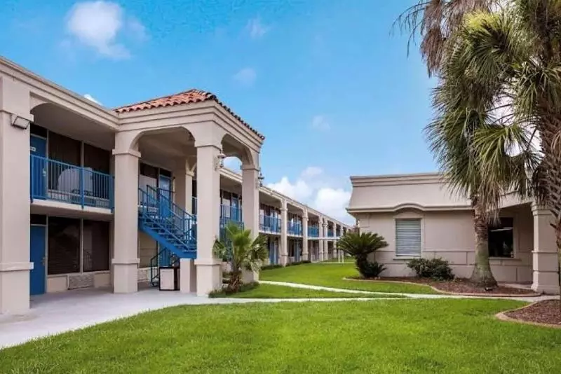 Hotelli Travelodge By Wyndham Baton Rouge East