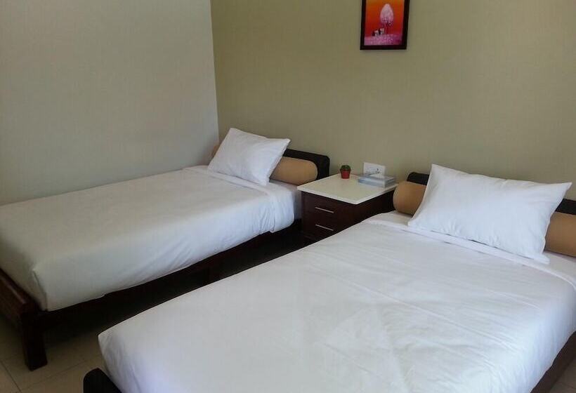 فندق على الطريق Cactus Inn