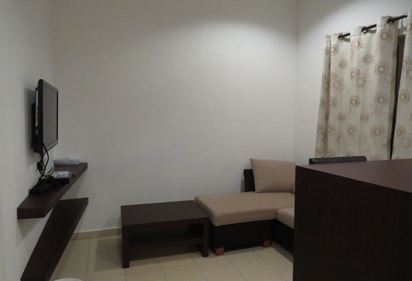 فندق على الطريق Cactus Inn