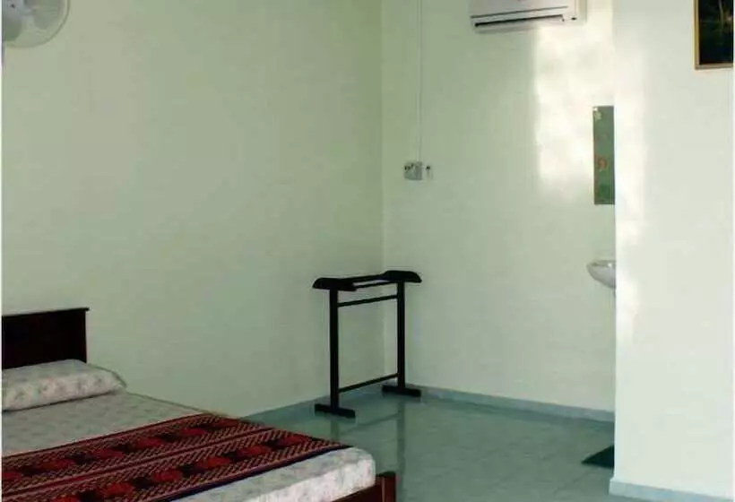 Pensión Cenang Rest House