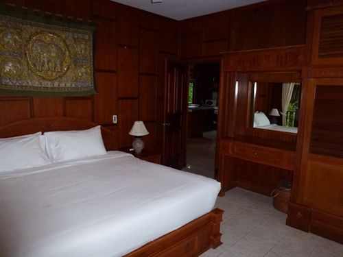 Baan Laem Noi Villa S