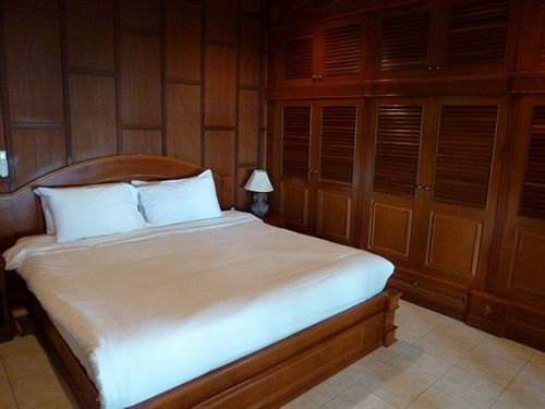 Baan Laem Noi Villa S