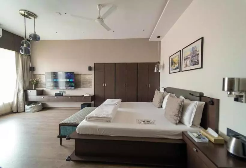 Central Bed & Breakfast