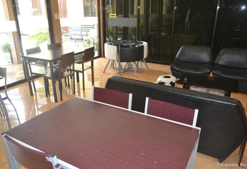 בית מלון כפרי Antonio S Apartelle & Suites