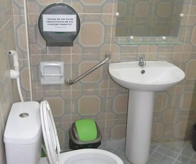 בית מלון כפרי Antonio S Apartelle & Suites