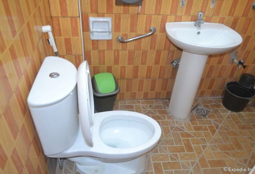 בית מלון כפרי Antonio S Apartelle & Suites