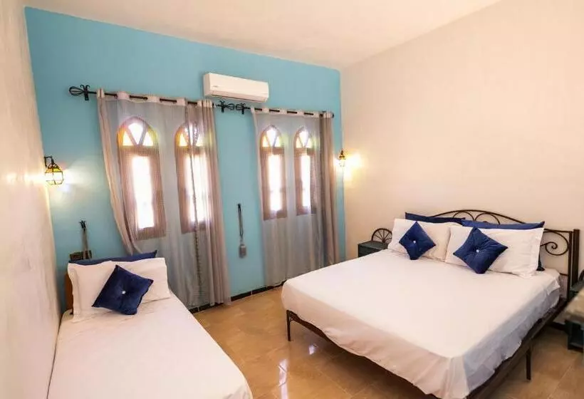 Отель Auberge Sahara