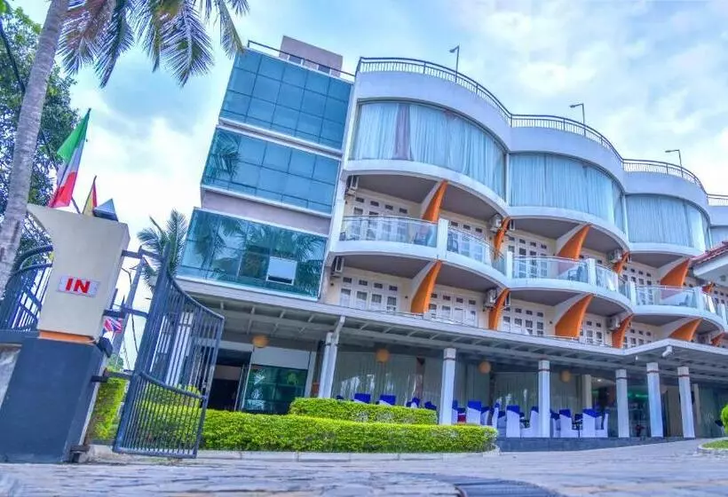 Hotel Ceylon Sea