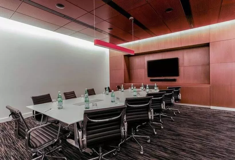 Hotelli Courtyard By Marriott Long Island City/new York Manhattan View