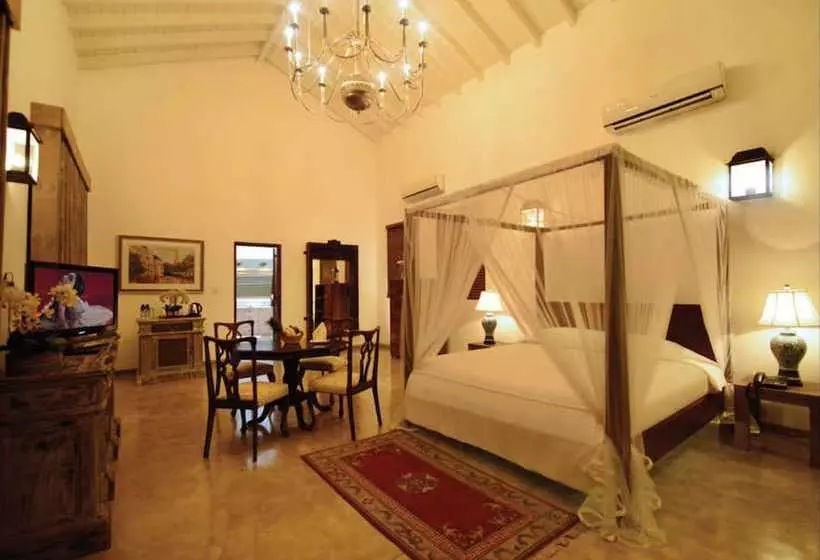 Hotel D Pavilion Boutique