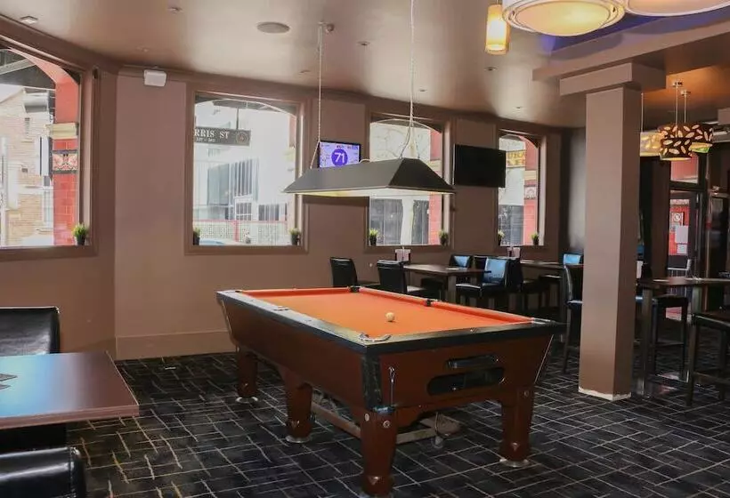 Glasgow Arms Hotel Ultimo