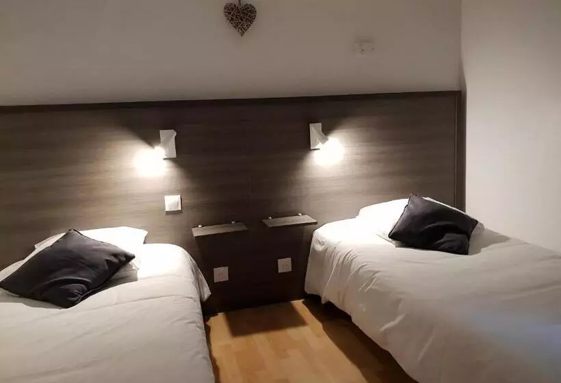 هتل Hôtel Althea Piscine Et Sauna