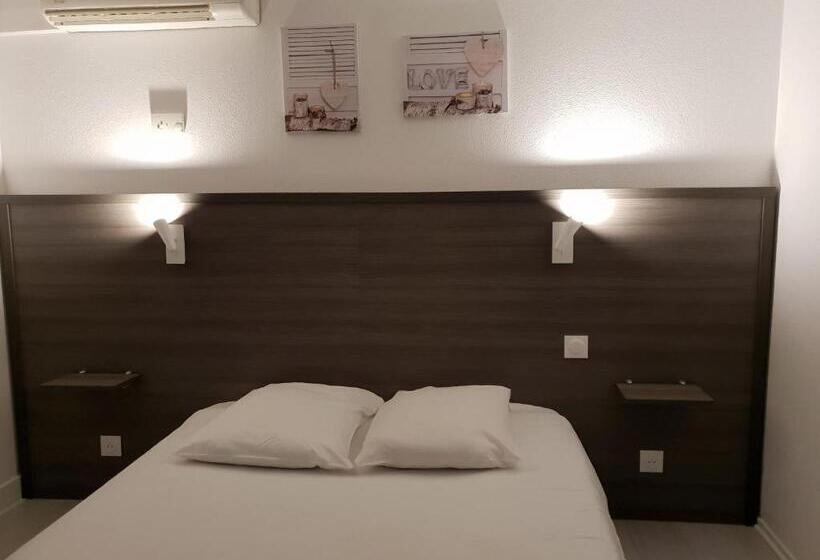 בית מלון כפרי Hôtel Althea   Piscine Et Sauna