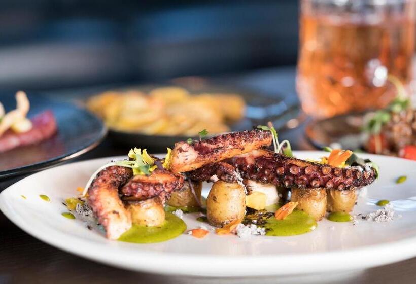 Kimpton Gray Hotel Chicago, An Ihg