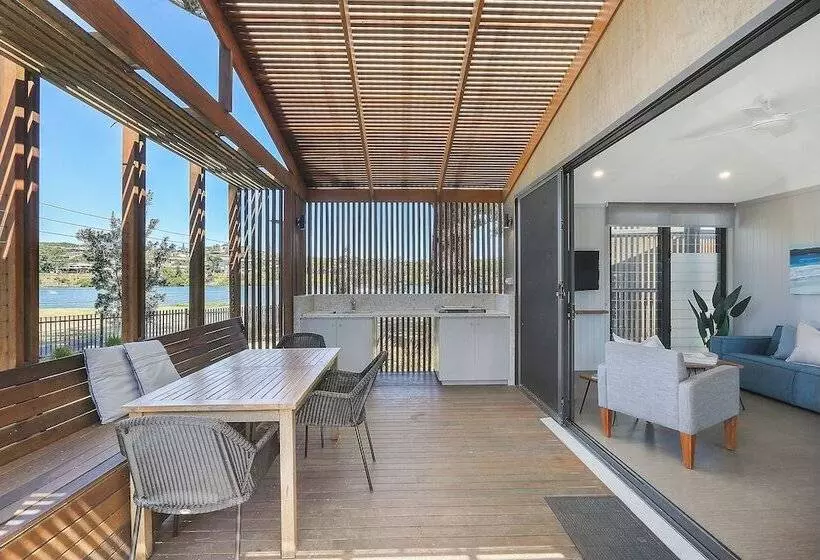 Отель Reflections Evans Head Holiday Park