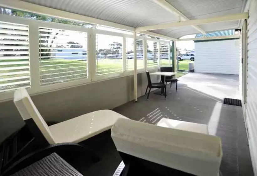 Отель Reflections Evans Head Holiday Park