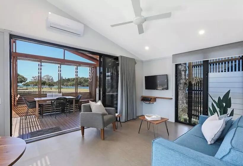 Отель Reflections Evans Head Holiday Park