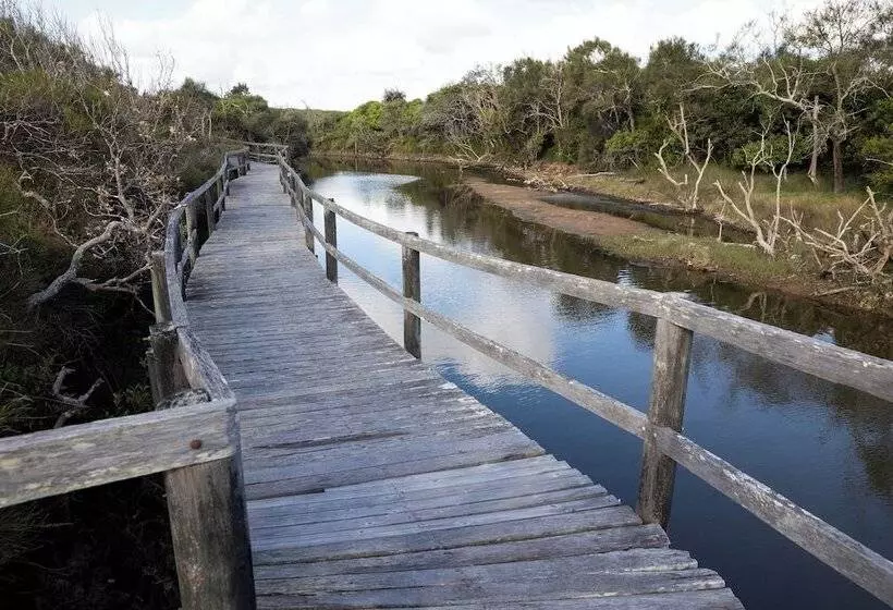 Отель Reflections Corindi Beach Holiday Park
