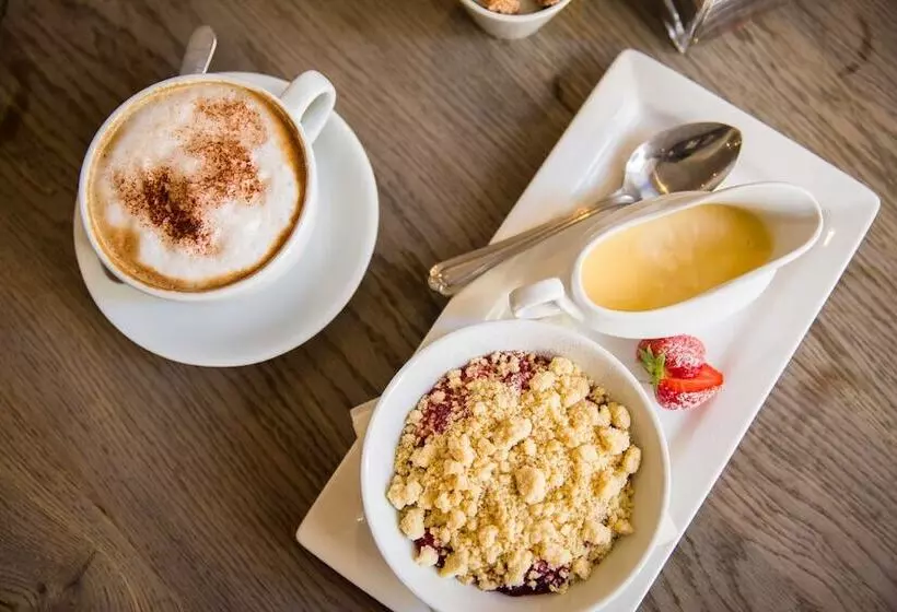 هتل Royal Oak At Keswick