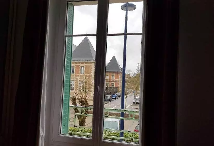 ホテル Bar Restaurant Saint Paul