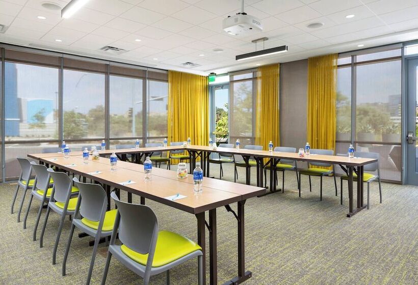 فندق Springhill Suites By Marriott San Diego Mission Valley